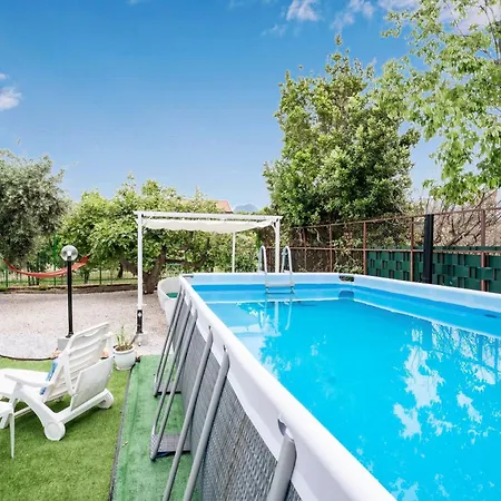 Anastasia's House Holiday home Trabia