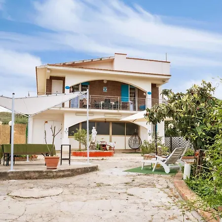 Anastasia's House Апартаменты